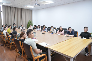以法為尺知方圓 互學(xué)互鑒行致遠(yuǎn) 以法為尺知方圓 互學(xué)互鑒行致遠(yuǎn)