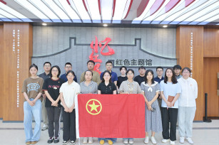 重溫紅色記憶 感受閱讀趣味——青春年少好讀書(shū)活動(dòng) 重溫紅色記憶 感受閱讀趣味——青春年少好讀書(shū)活動(dòng)